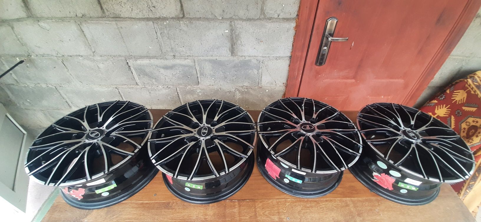 Диски на авто r14