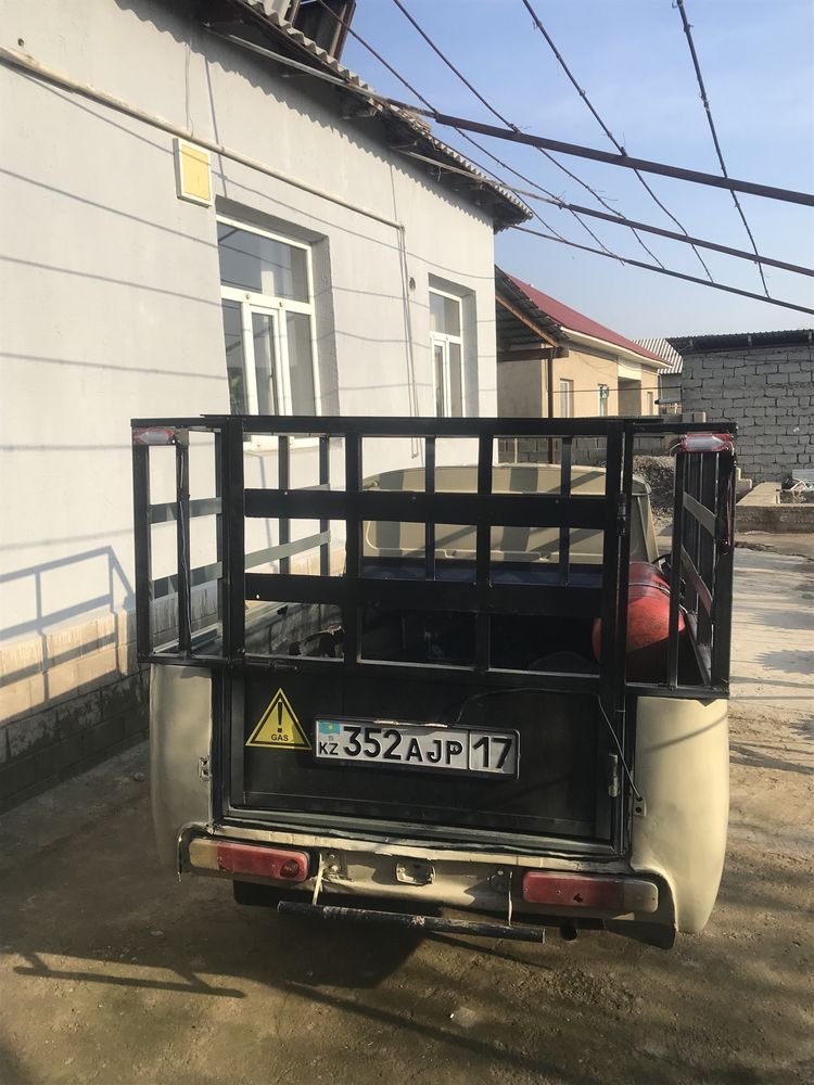 Масквич Иж 2715 Москвич
