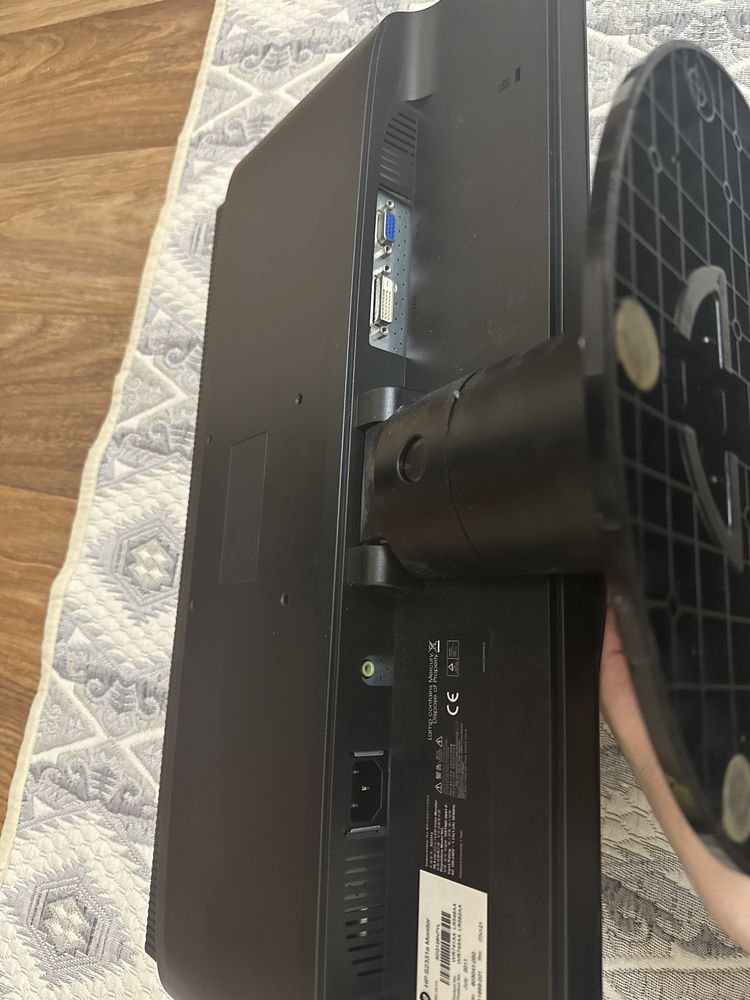 Монитор HP S2331a