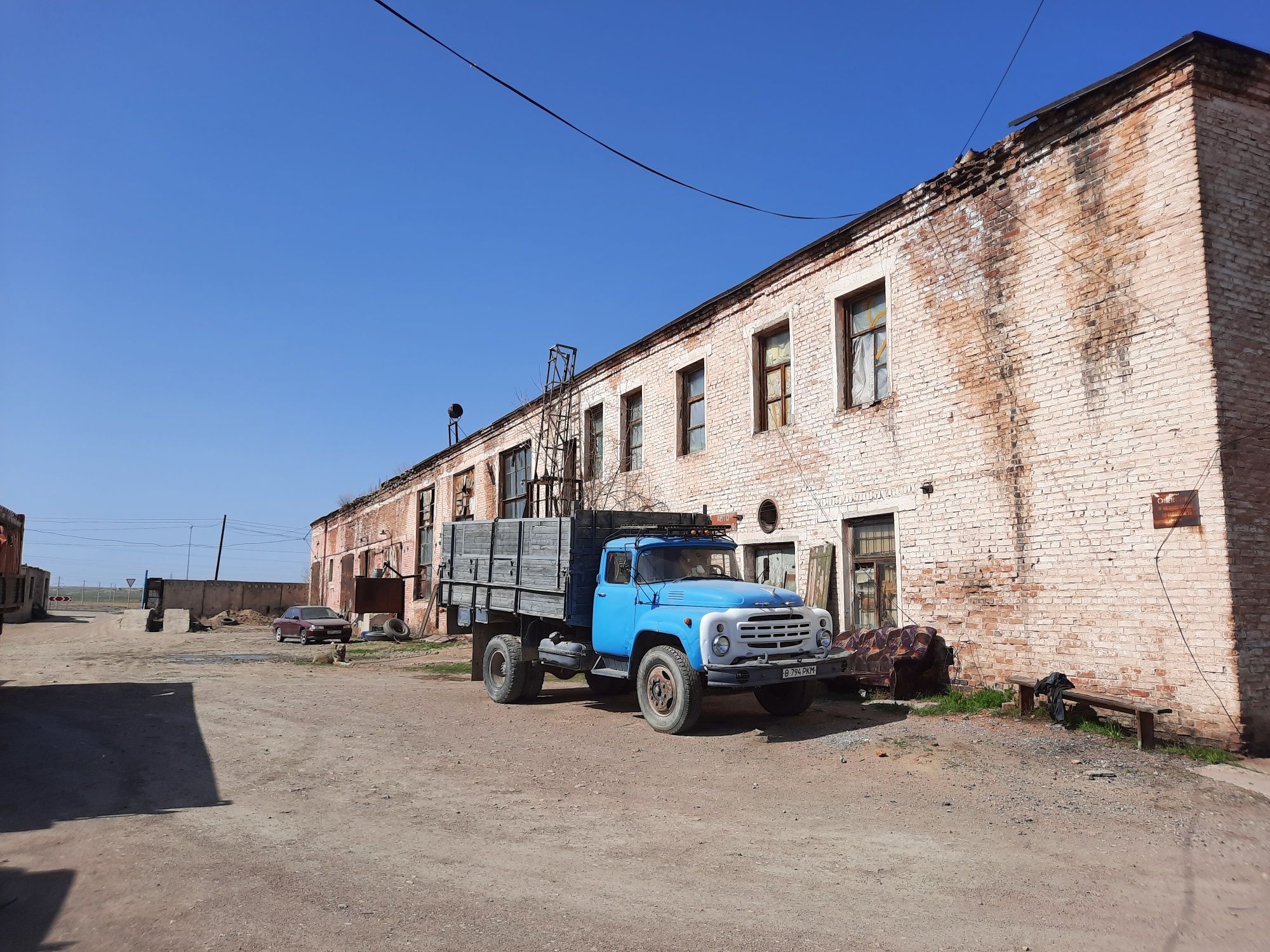 Участок земли промбаза