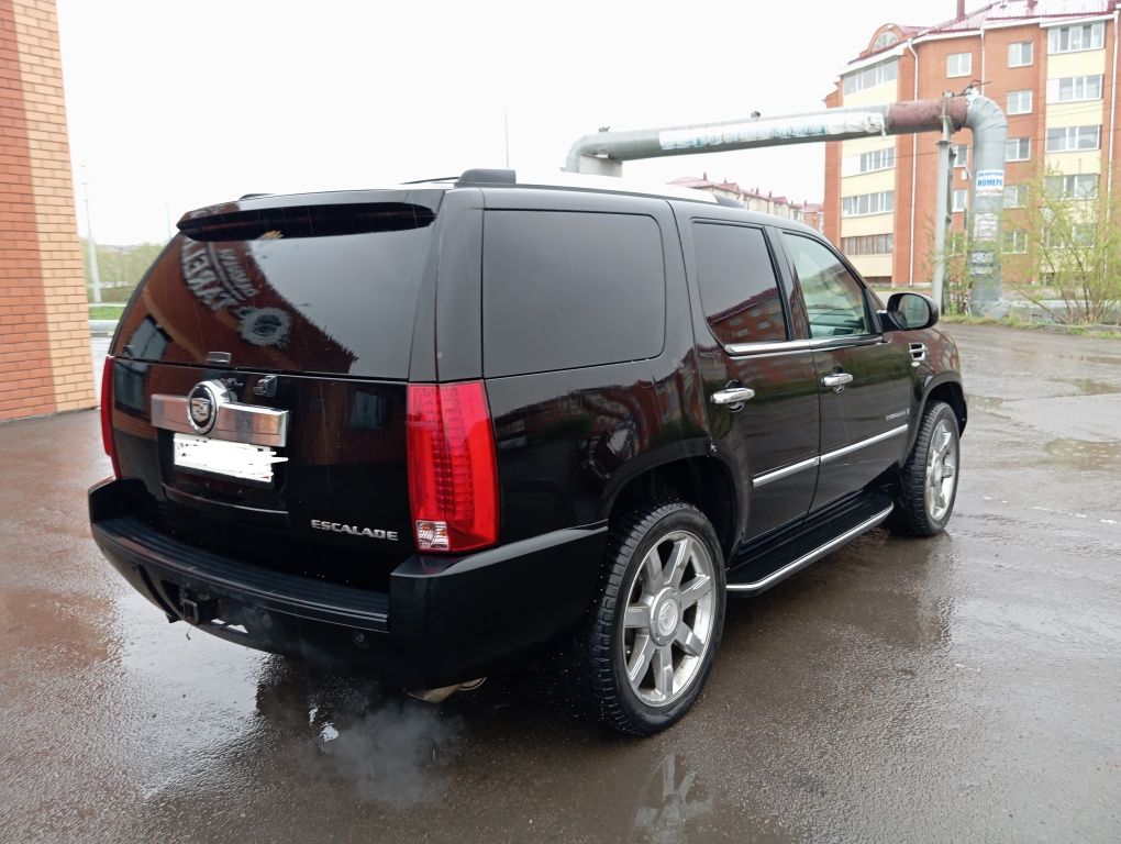 Cadillac escalade