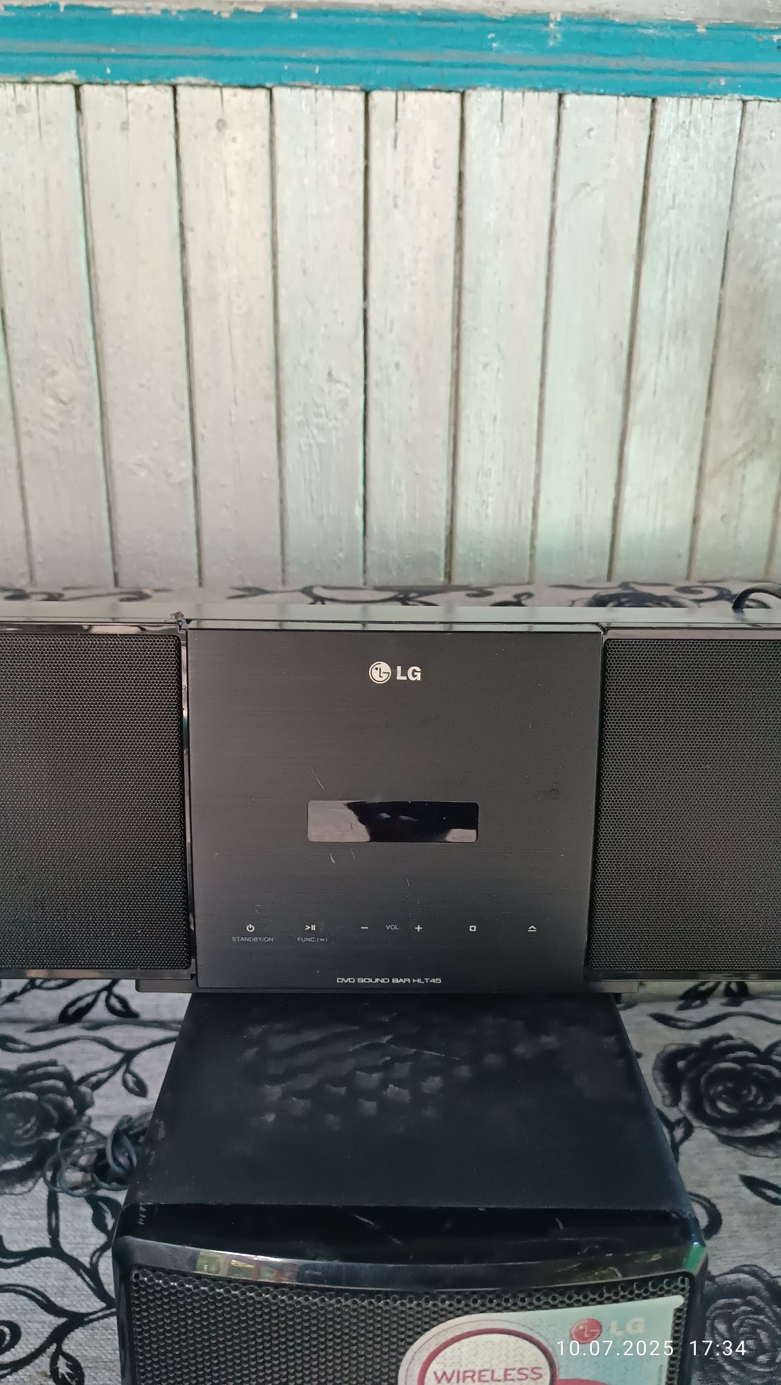 Продам саундбар LG