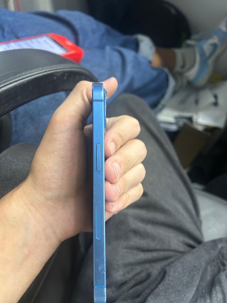 iPhone 13 256 ГБ Синий цвет