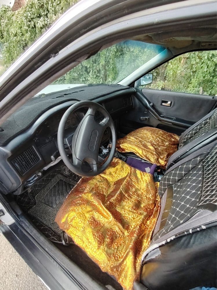 Продам Audi 80 B4