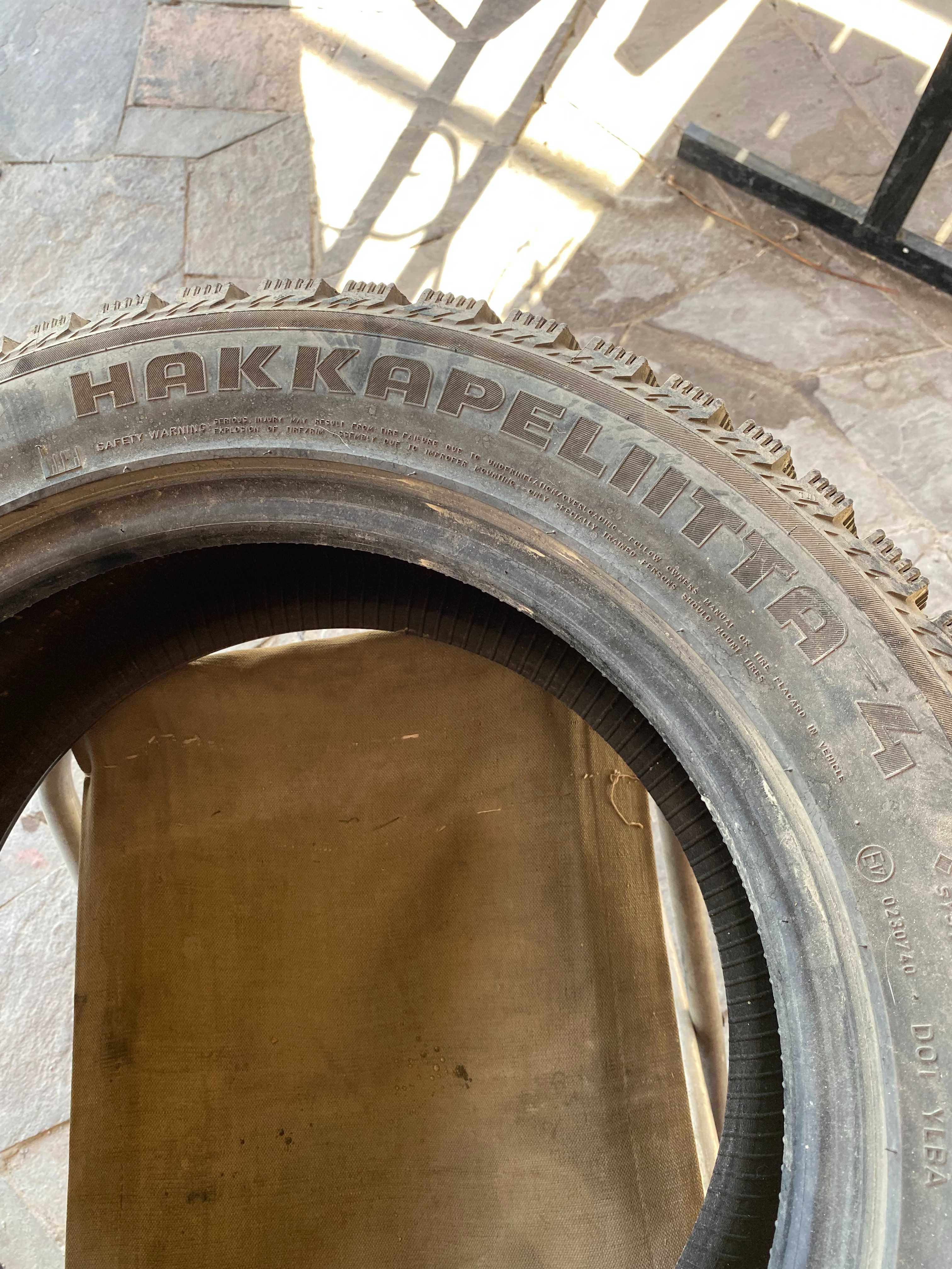 Автошина зимняя шипованная