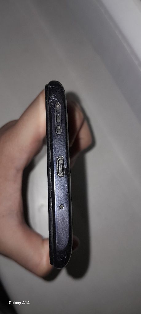 Продаю Xiaomi Redmi 9C 3/64 ГБ (на запчасти, не работает)