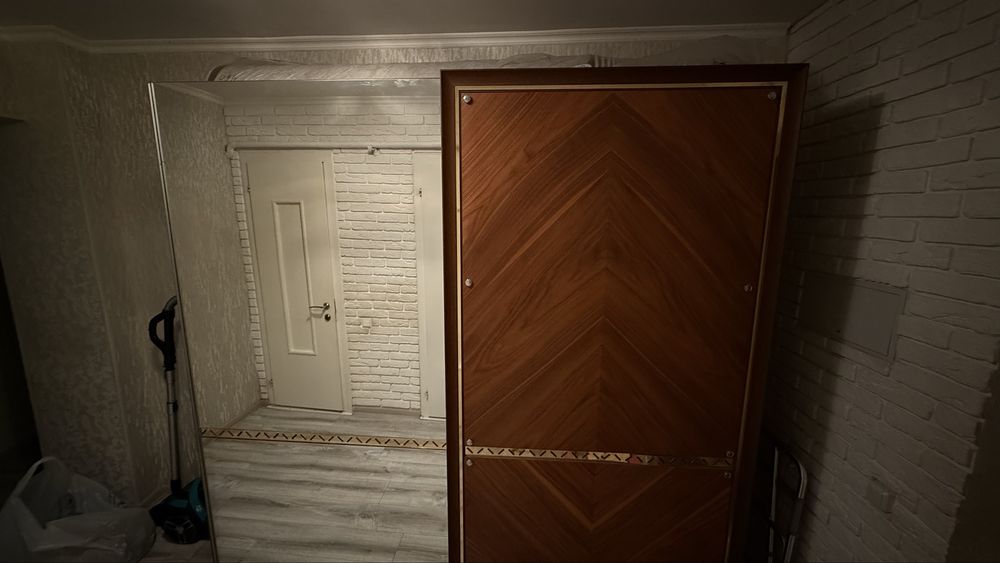 Продам шкаф-купе