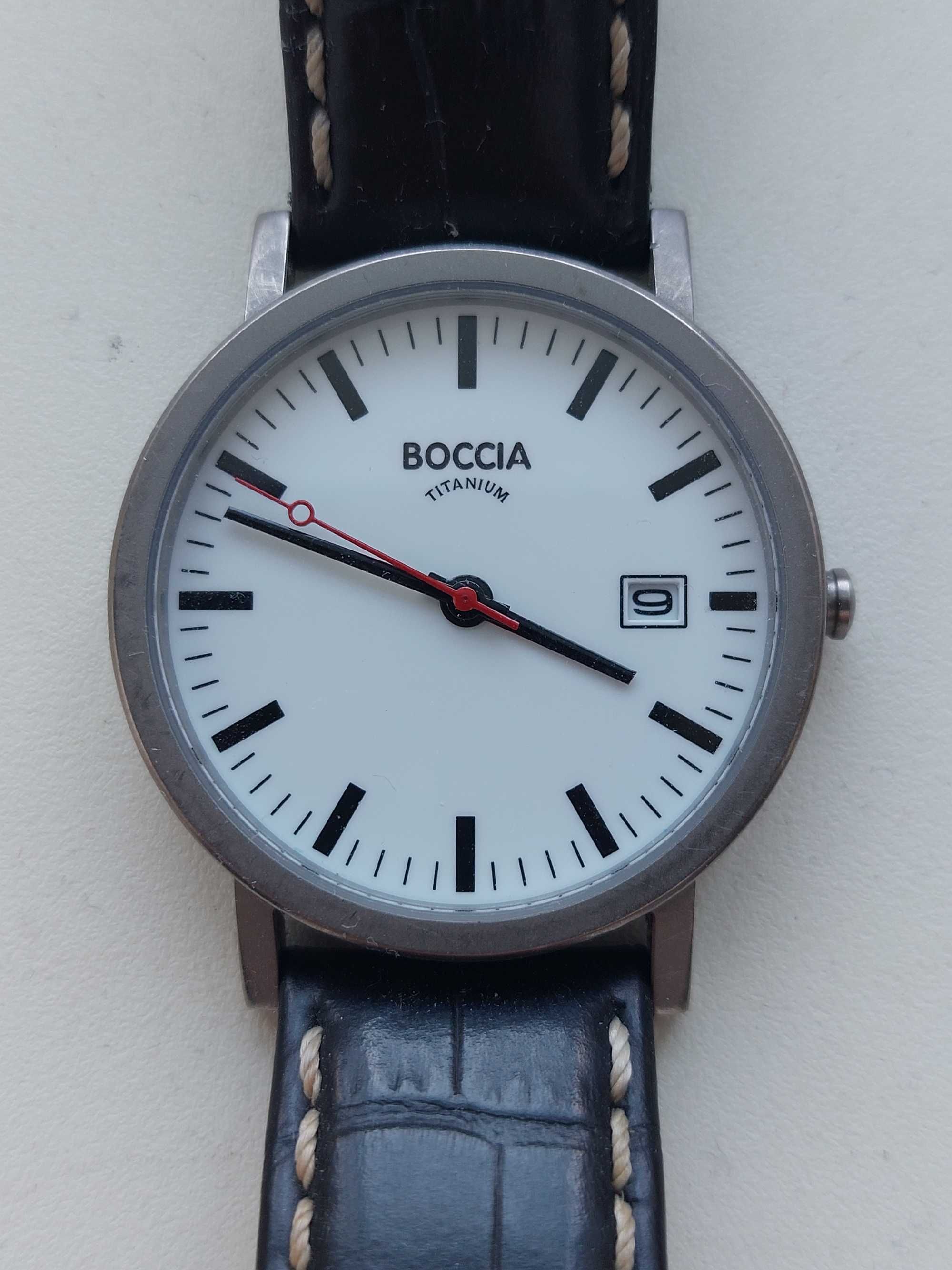 Продам часы оригинал.