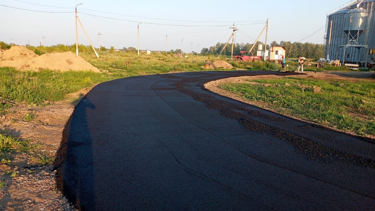 Асфальт не дорог