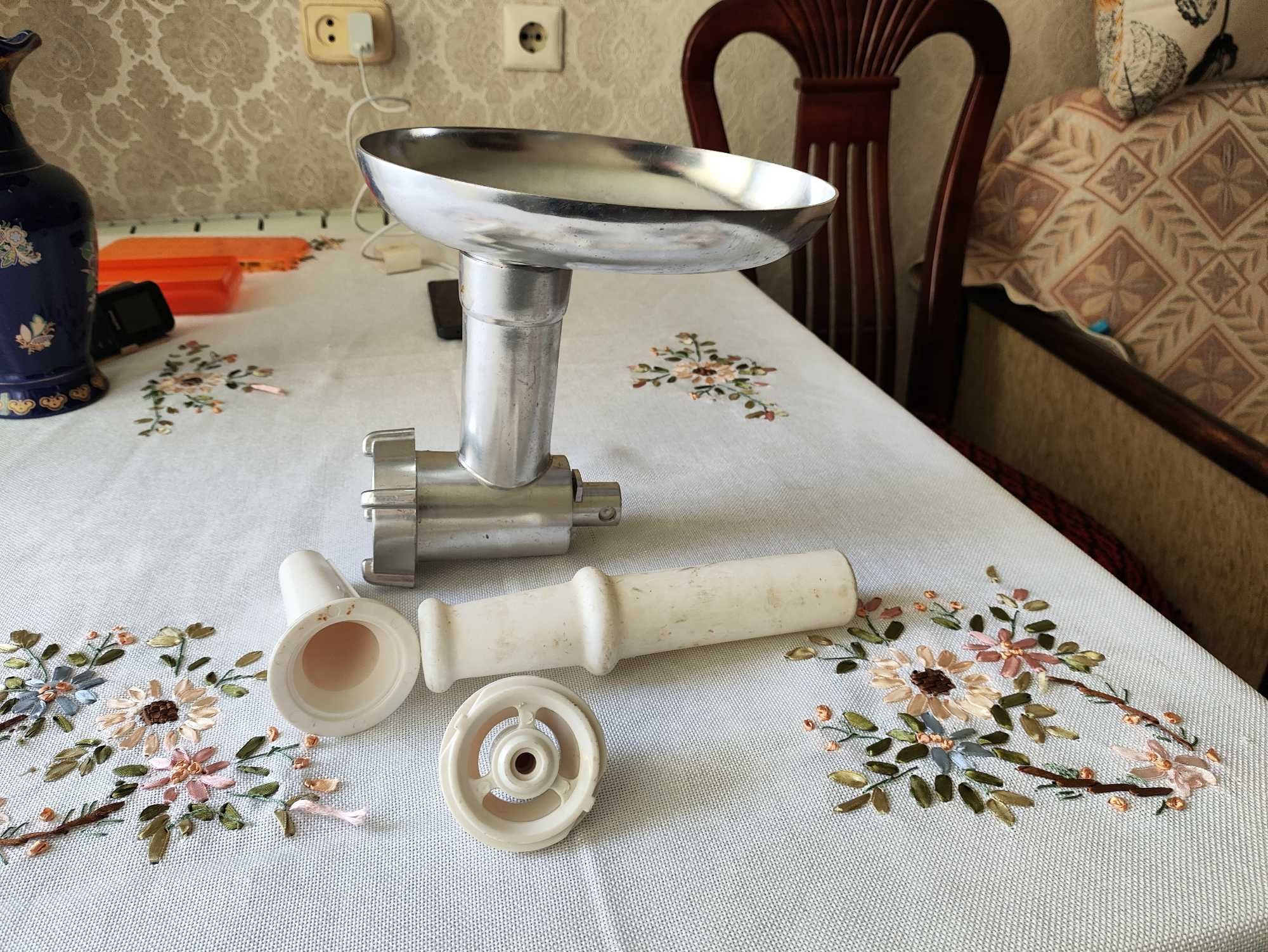 Продам запчасти на мясорубку