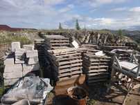 продам поддоны около 100 штук 3 разных размера,