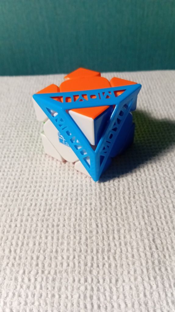 Кубик Рубика Skewb MoYu RS M магниты, комплект, состояние отличн