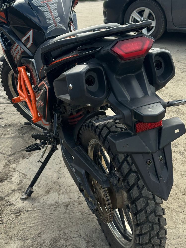 Срочно! Стильный мотоцикл 250cc — в идеальном состоянии! Не упусти