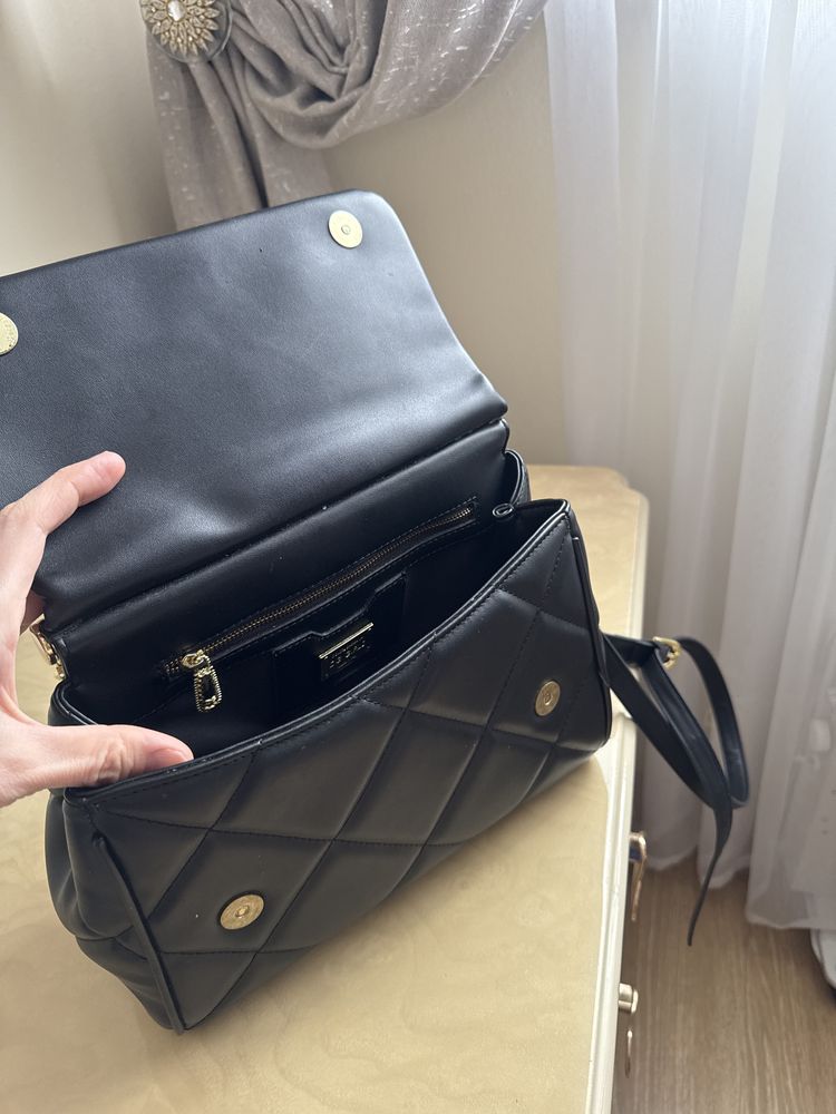 Продается кожаная сумка dolce cabanna