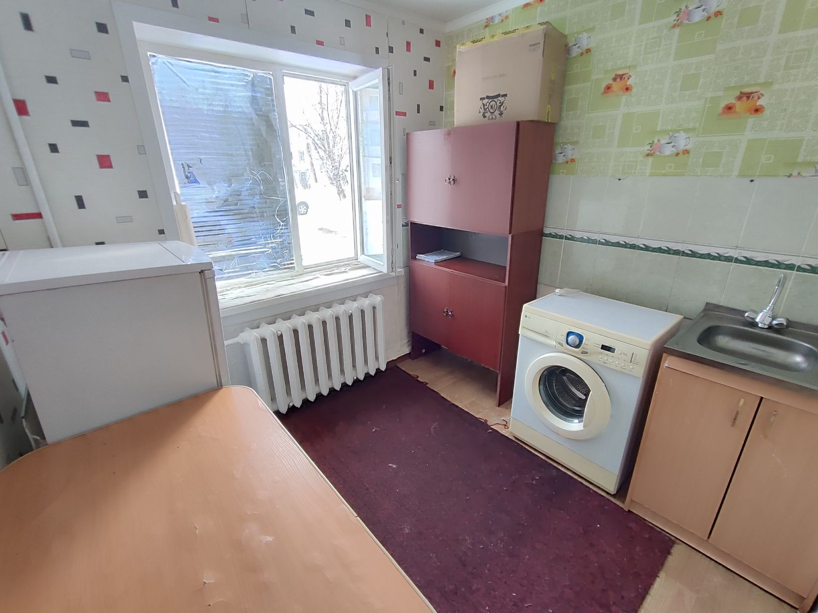 Продается 2-комн (2-26, 1 эт)