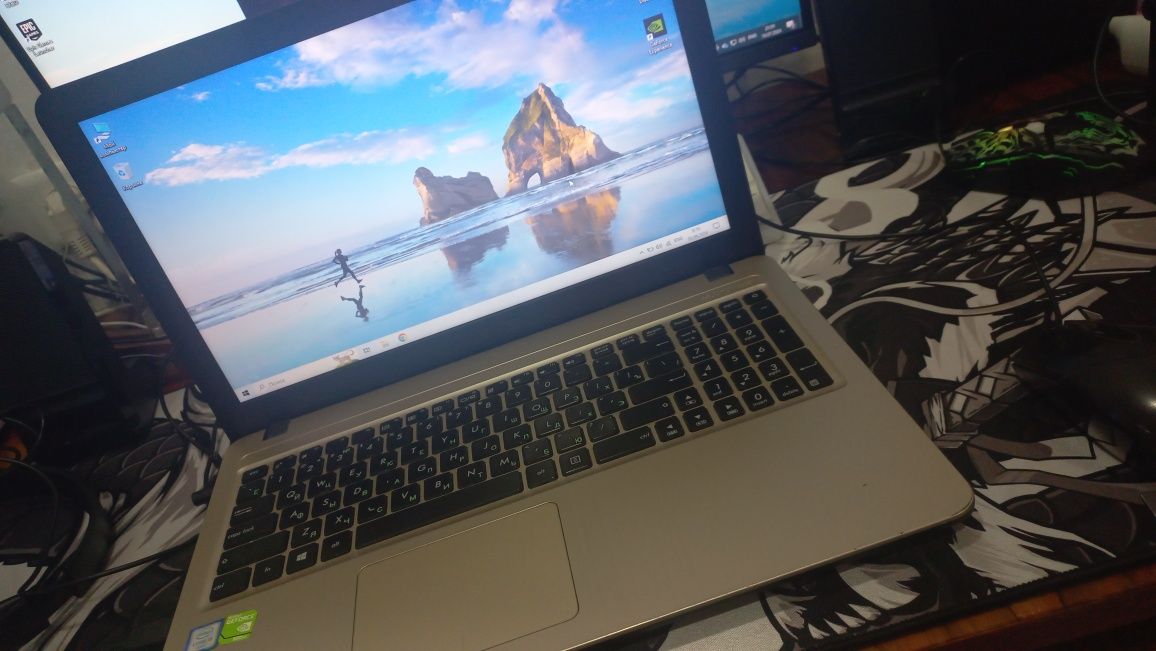 Продам ноутбук ASUS (учеба, работа, игры)