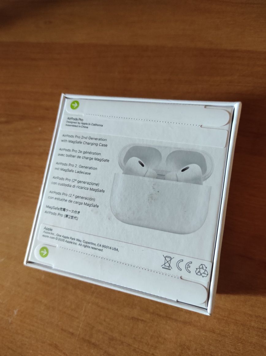 AirPods Pro 2nd Generation with MagSafe Charging Case ( запечатанный )