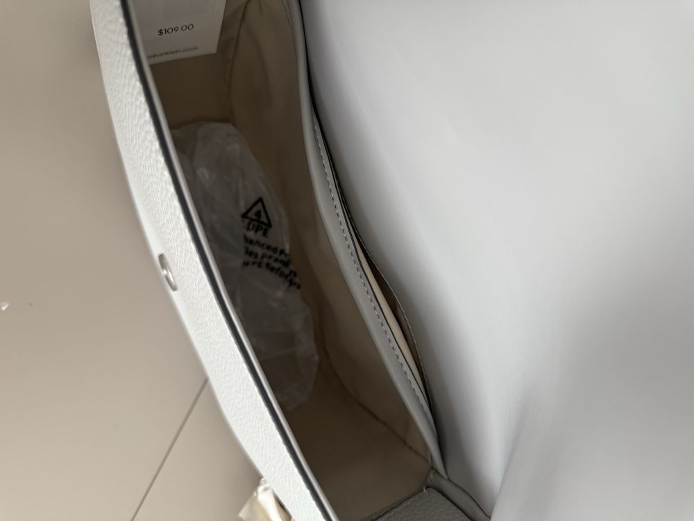 Продам сумочку Calvin Klein (оригинал)