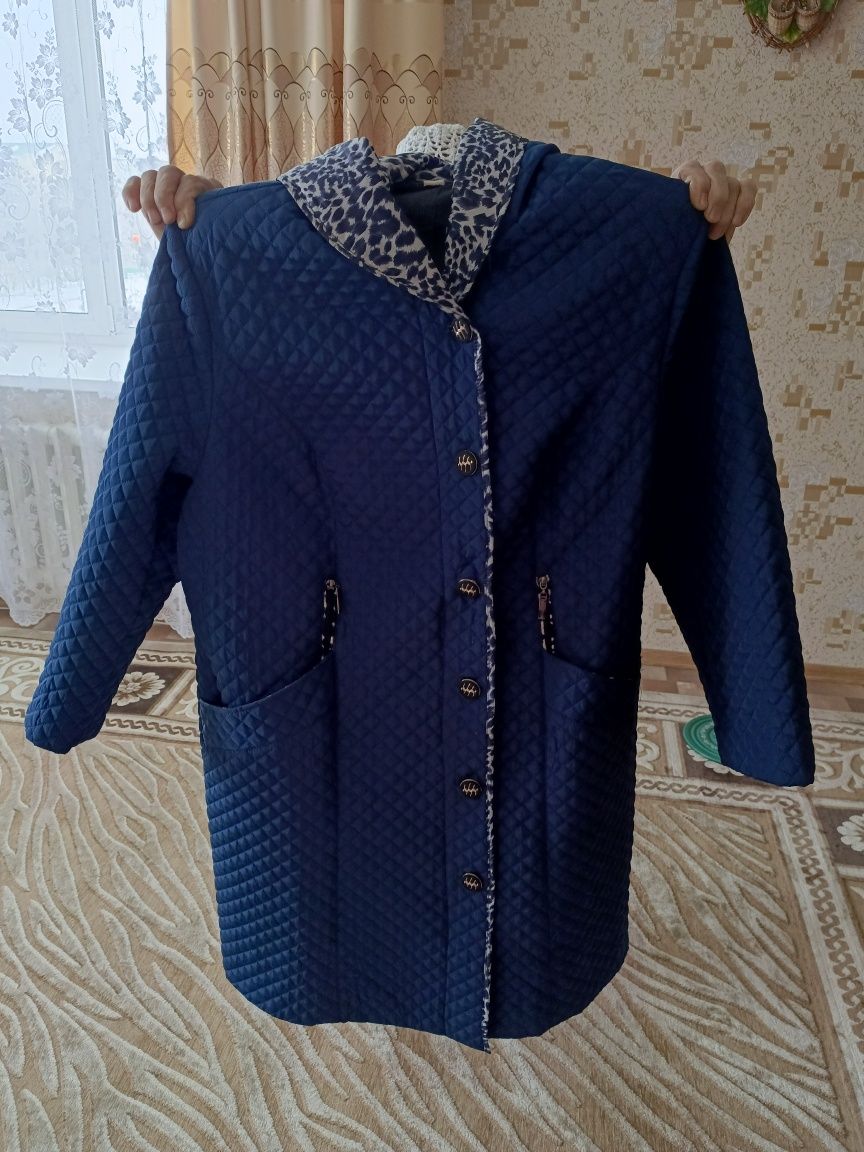 Продам пальто весеннее