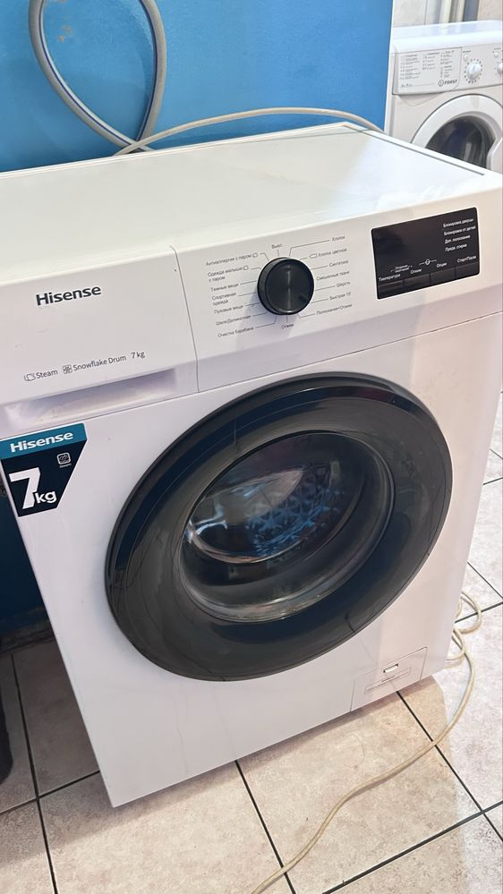 Продам стиральную машинку Hisense
