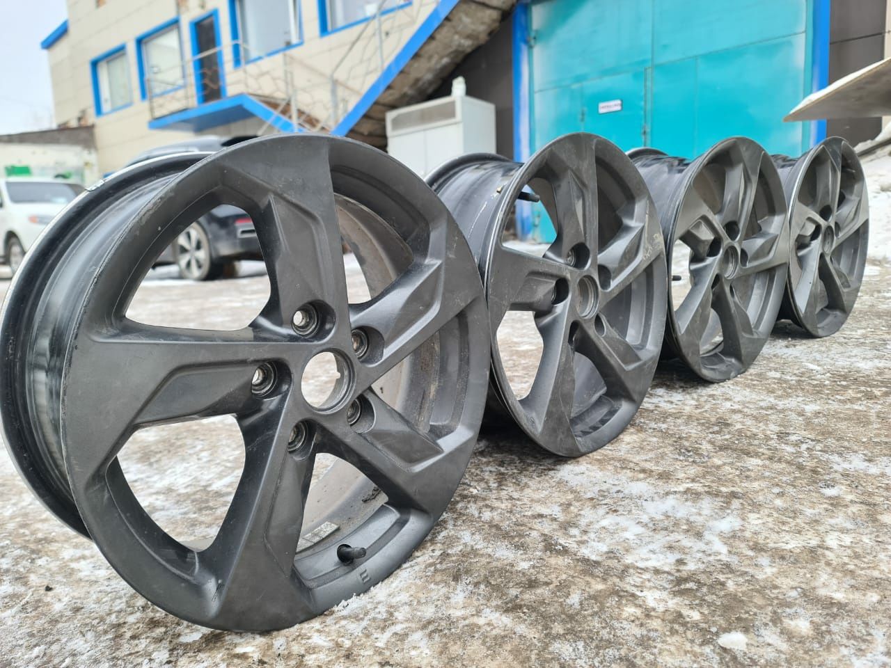 5-шт R16 Диски от Kia