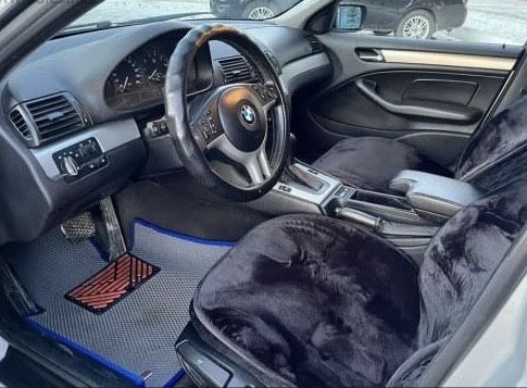 Продам машину BMW 318, E46