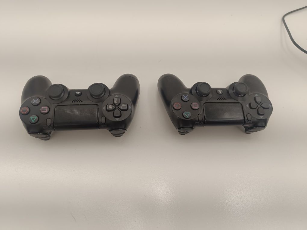 PlayStation 4.   .