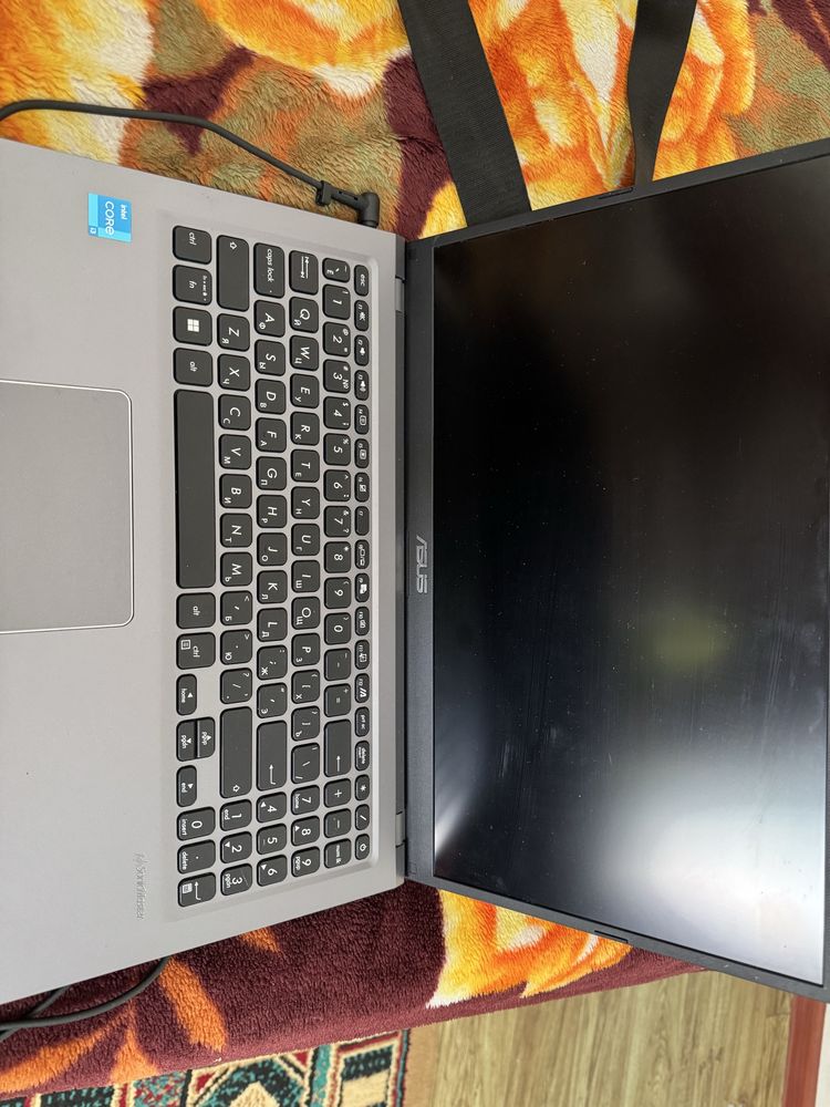 Продается ноутбук Asus Vivobook X515EA