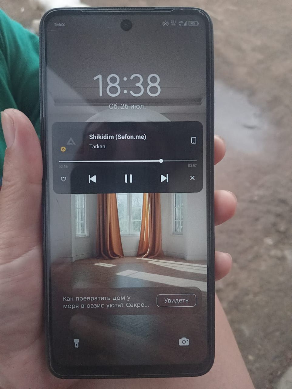 Продам телефон Tecno spark20