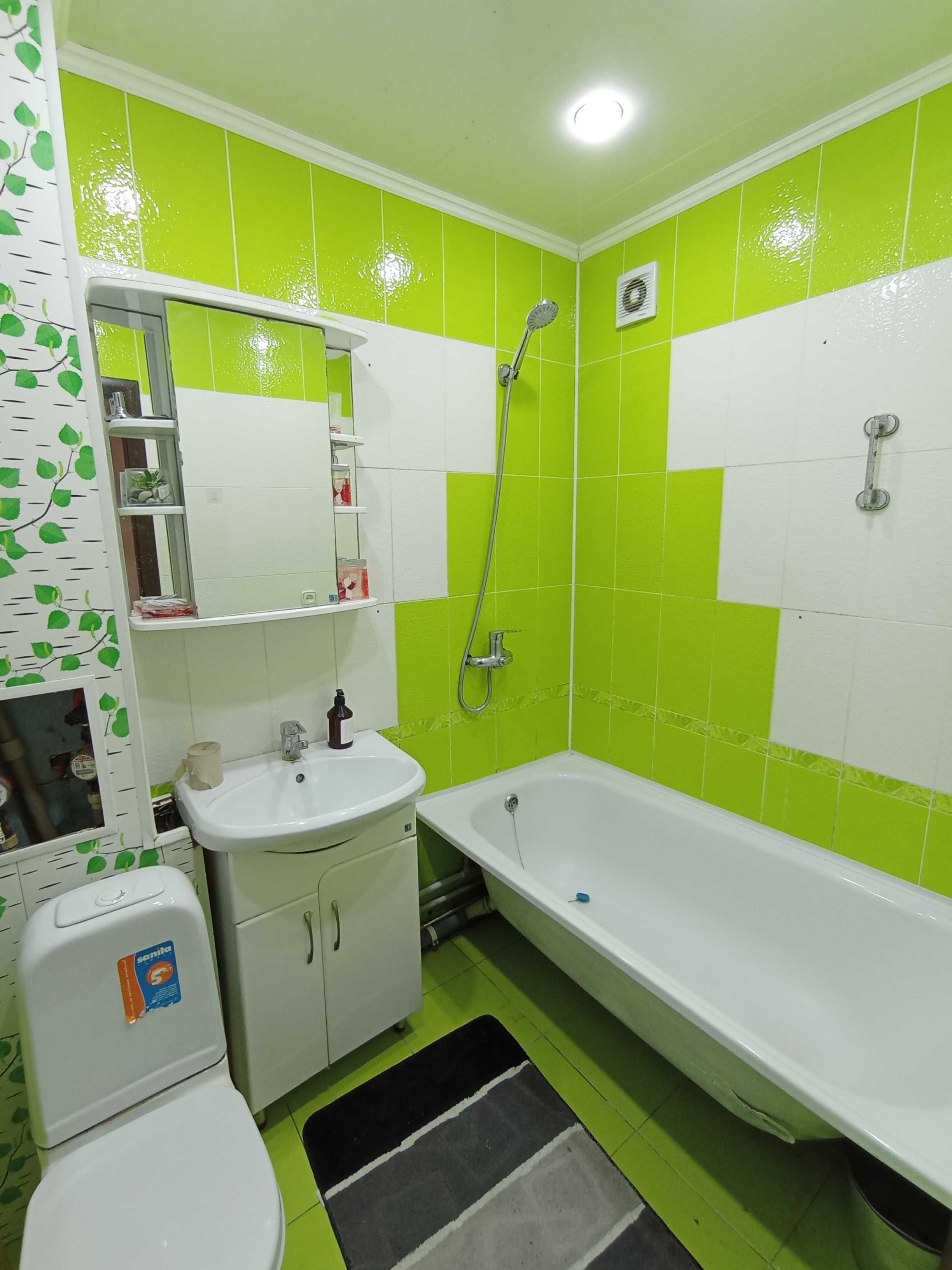 Продам 3 комн. квартиру в Уральске
