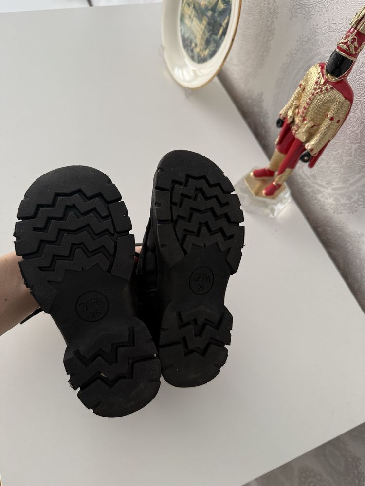 Ботинки ZARA зара демисезон р.26