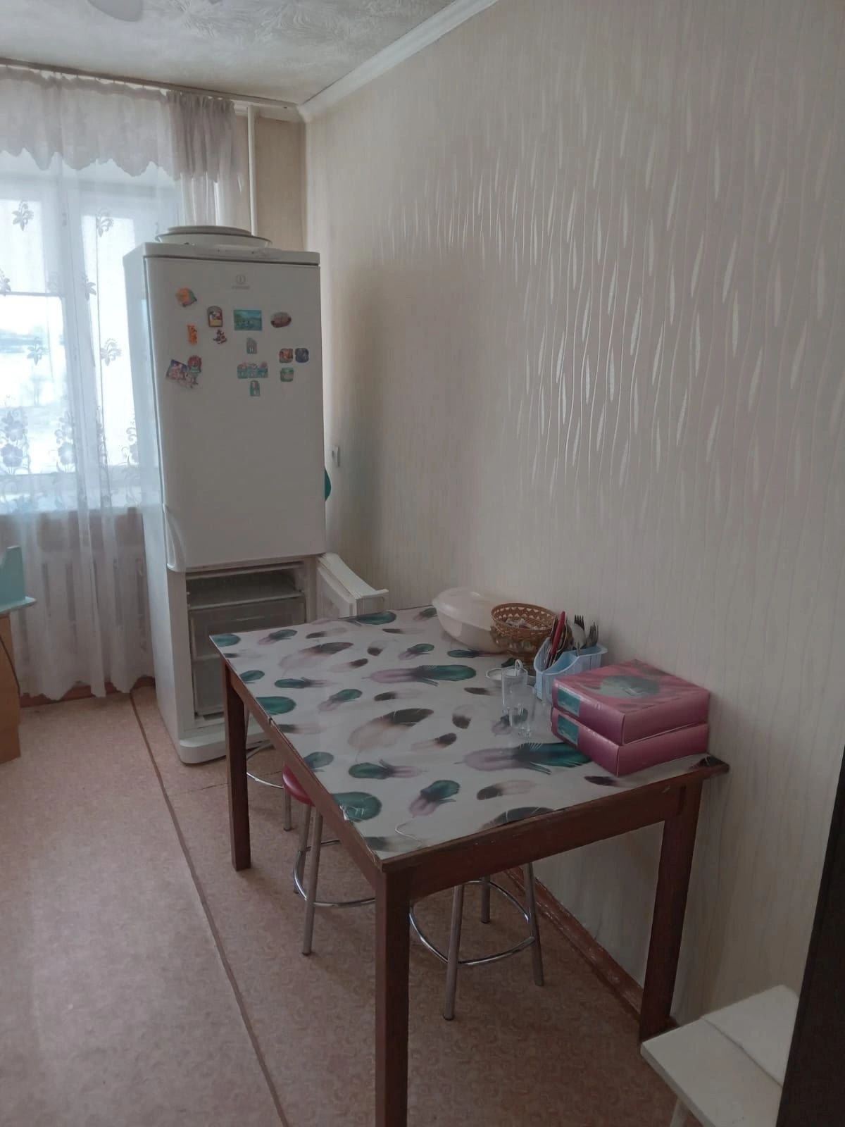 Срочно продам 4-х комнатную квартиру