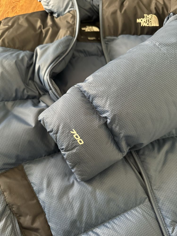 Продам зимнюю куртку The north face (оригинал)