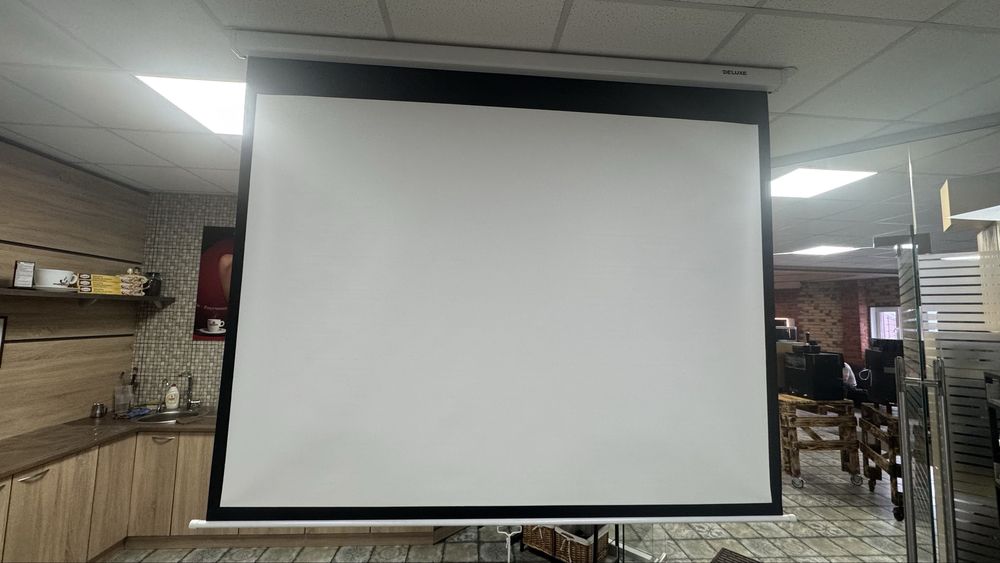 Проектор + экран