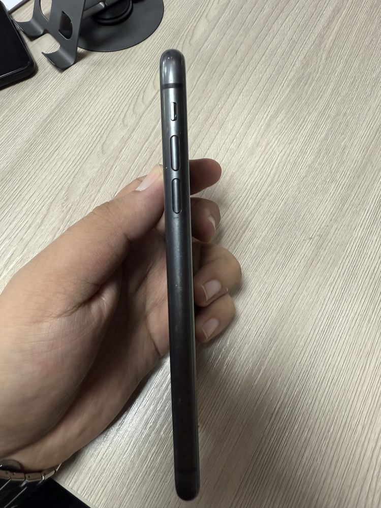 Iphone 11 64Gb черный