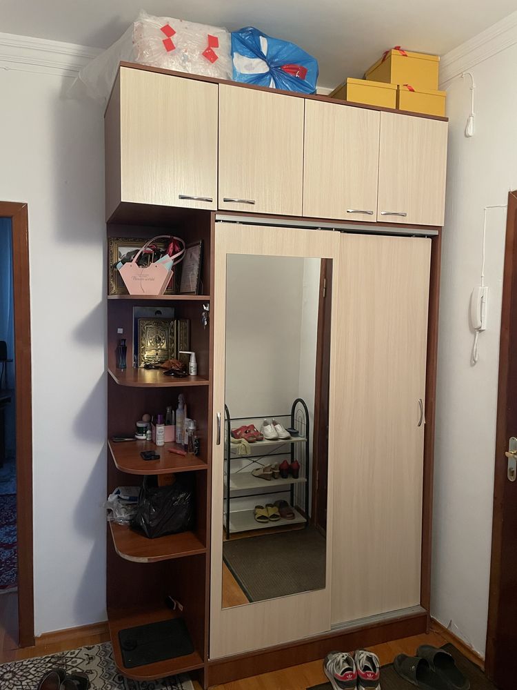 Продам стенку, диван турецкий , прихожку
