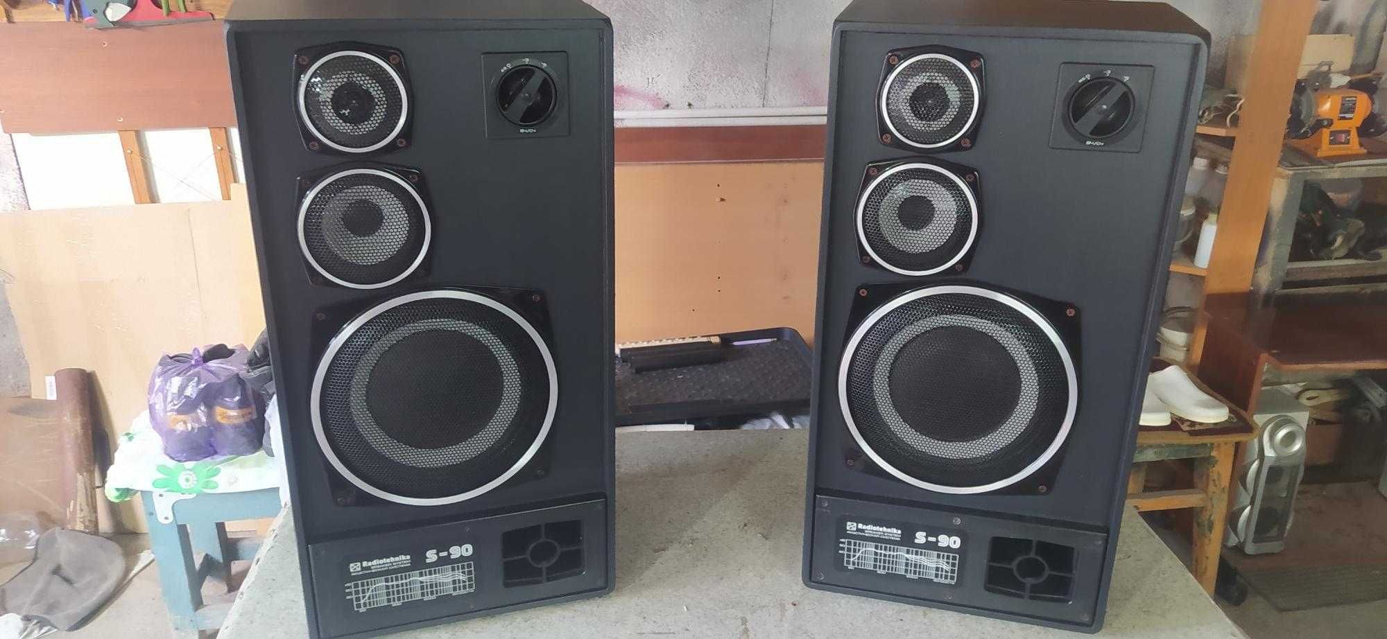 Продам колонки S90.