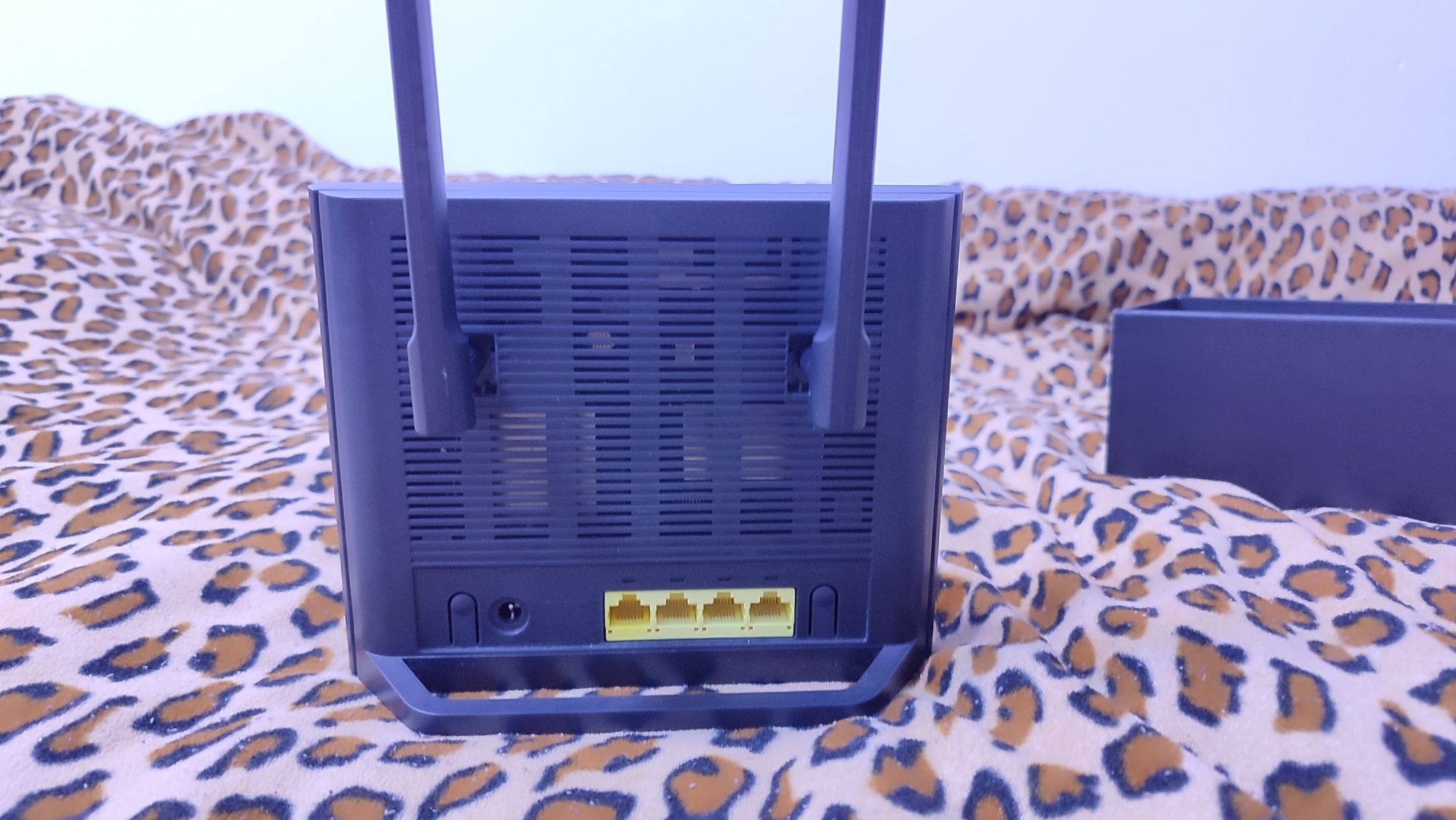 Продам роутер WI-FI