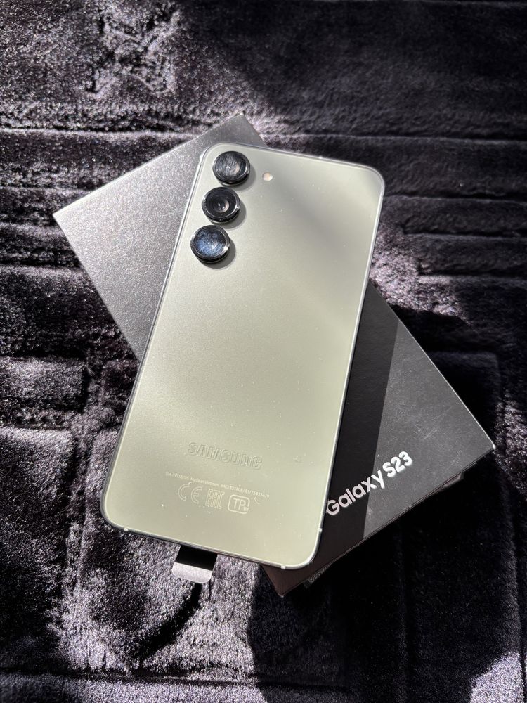 Смартфон Samsung Galaxy S23 5G 8 гб/256 зеленый