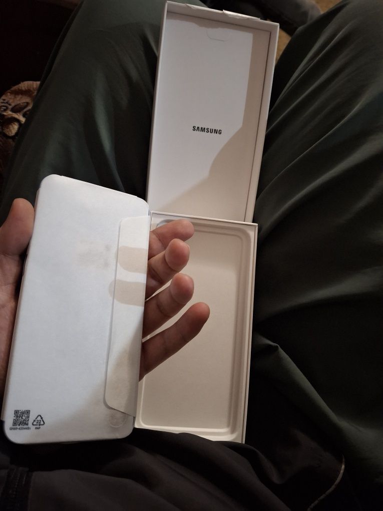 Samsung A35. Не пользованный. Купил не пользовался