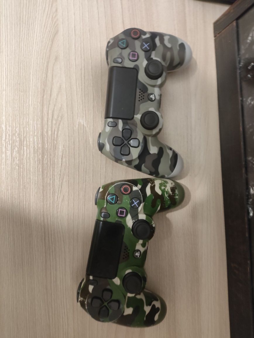 Playstation 4 продаю