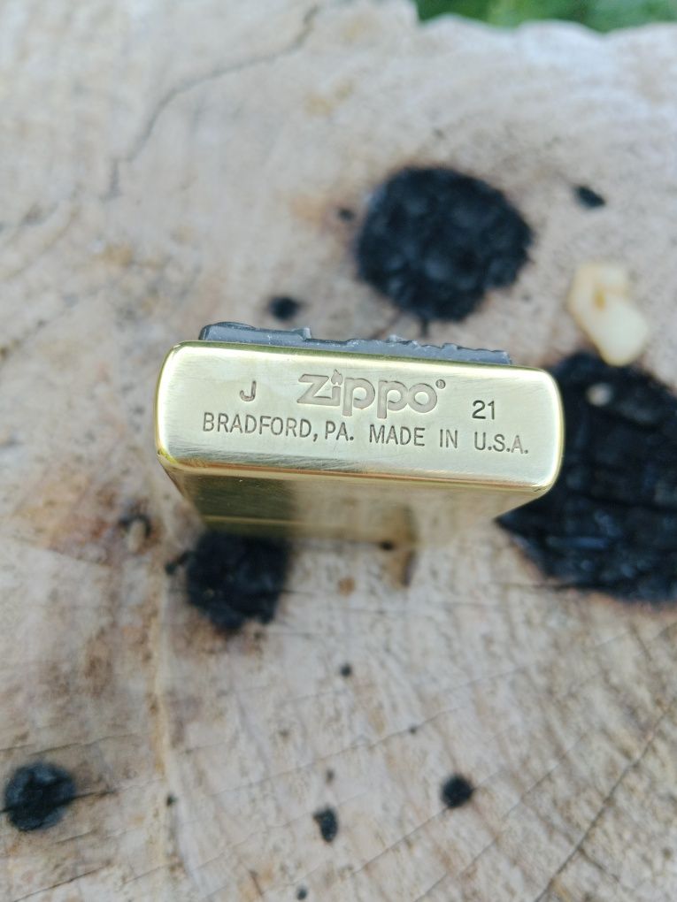 Легенда зажигалка Zippo .