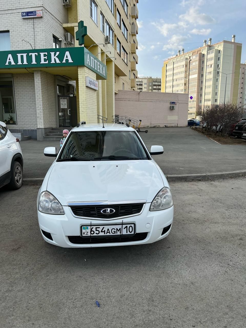 Продам Приору 2014 года выпуска в отличном состоянии!