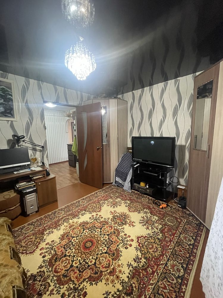 Продам 2х комнатную квартиру улучшенной планировки на 4 районе