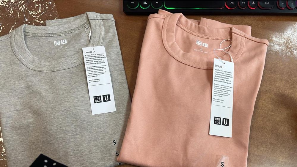 Футболки Uniqlo U