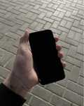 iPhone 8.черного света