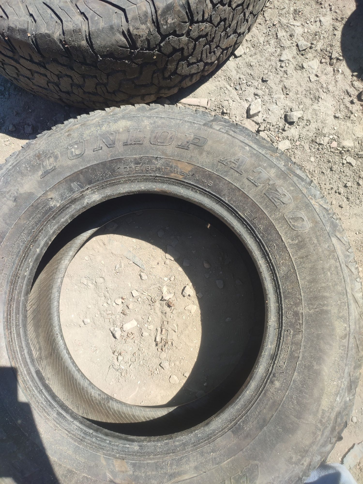 Шина безкамерка размер 275/65 R17