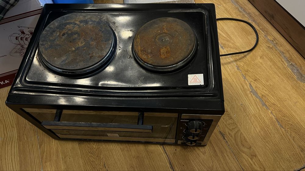 Продам рабочую духовку маленькую