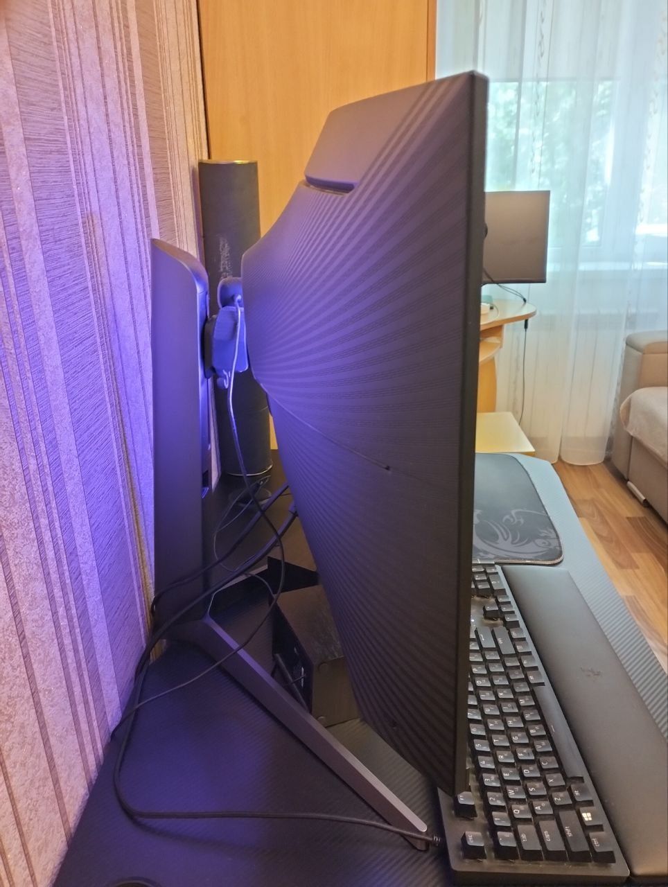 Samsung Odyssey G7 32″ (240 Гц/WQHD)