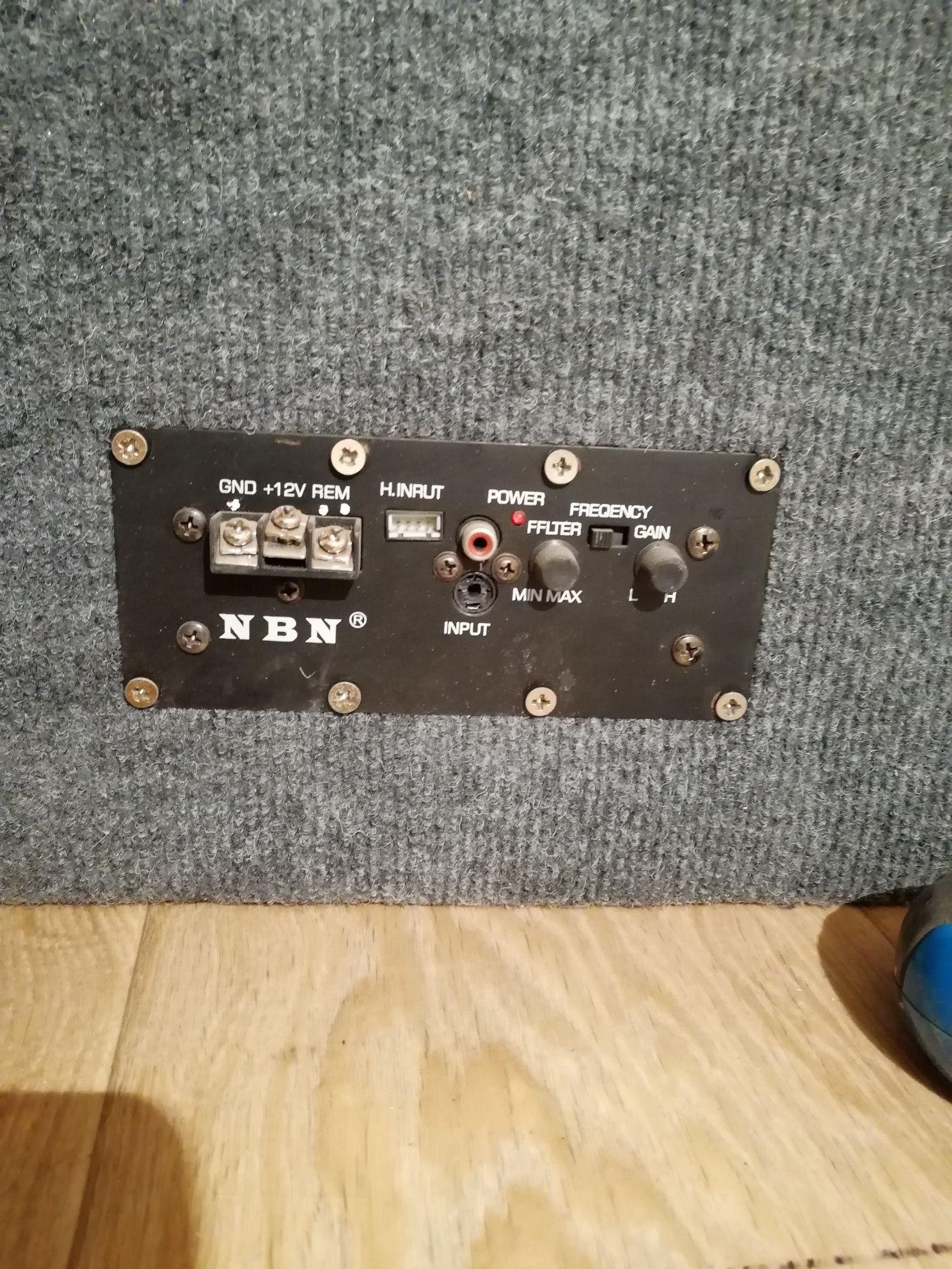 Сабвуфер JBl автомобильный